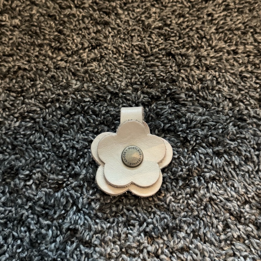 PLG Snap Flower-Bone
